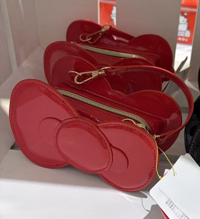 0318 三丽欧红色蝴蝶结 收纳包 