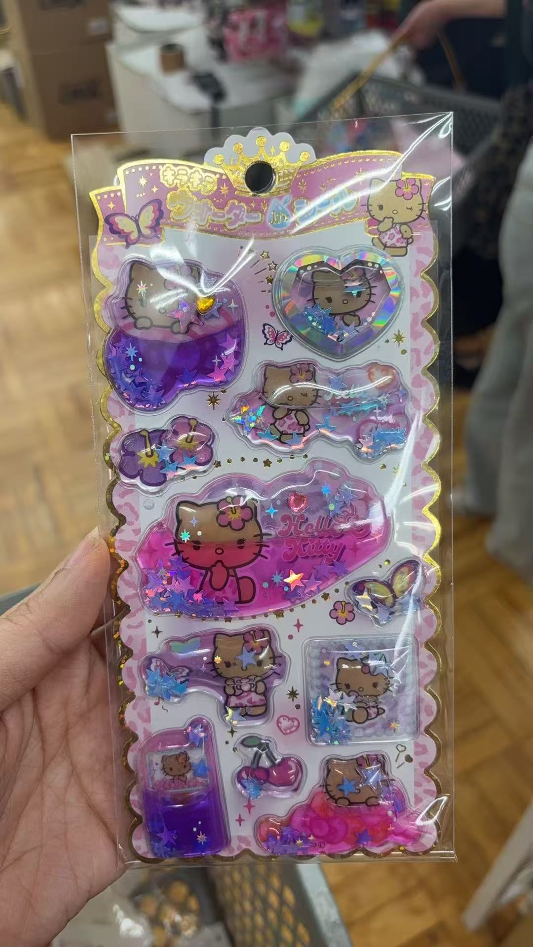 0318  折扣店黑皮Hello Kitty 立体摇摇闪片贴纸