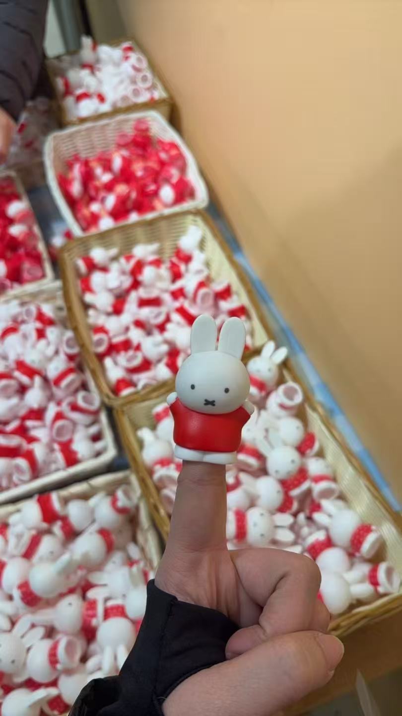 0321 米菲红色半袖 指偶