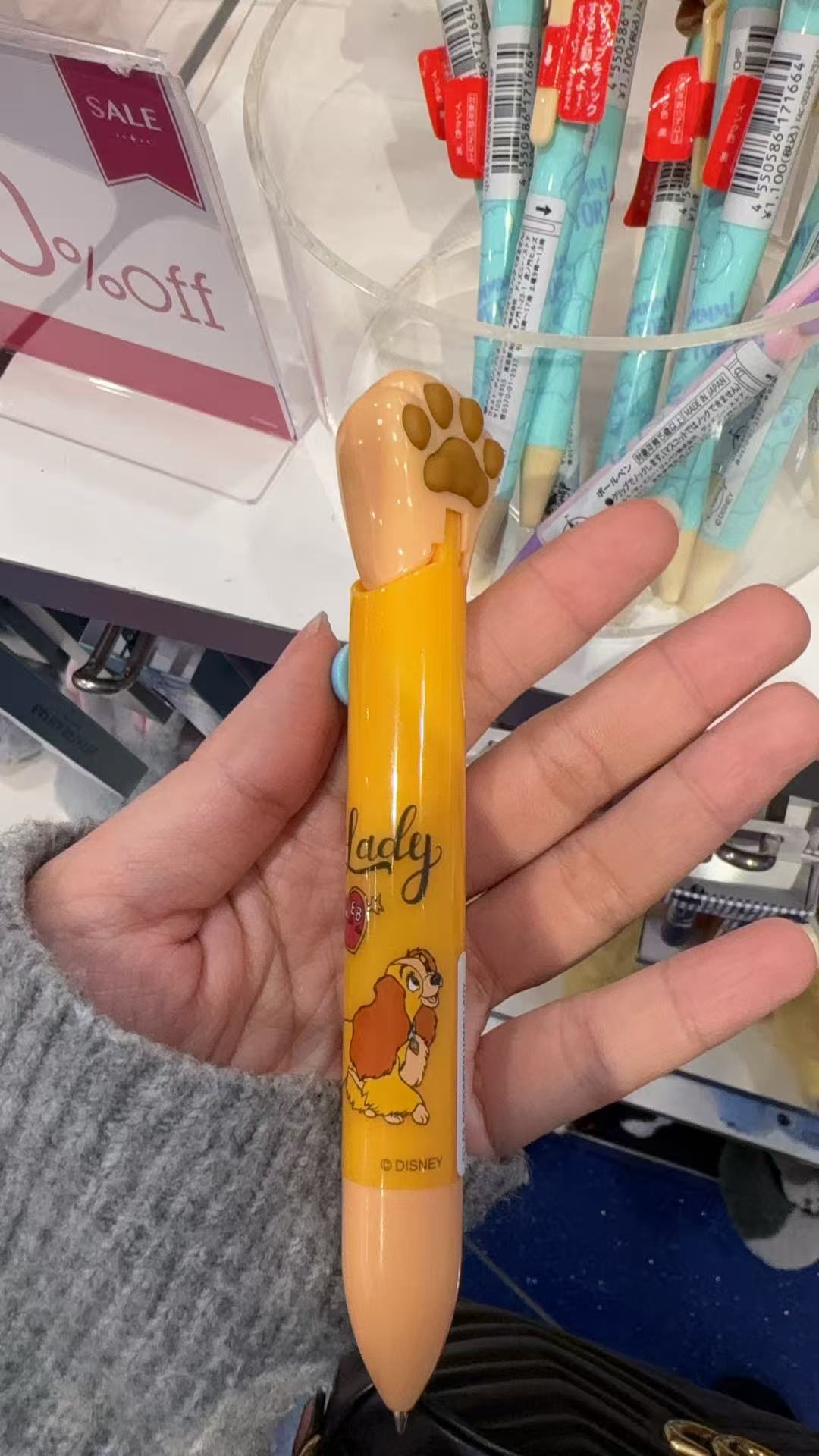 0322 迪士尼《小姐与流浪汉》Lady 猫爪按动圆珠笔7折5汇