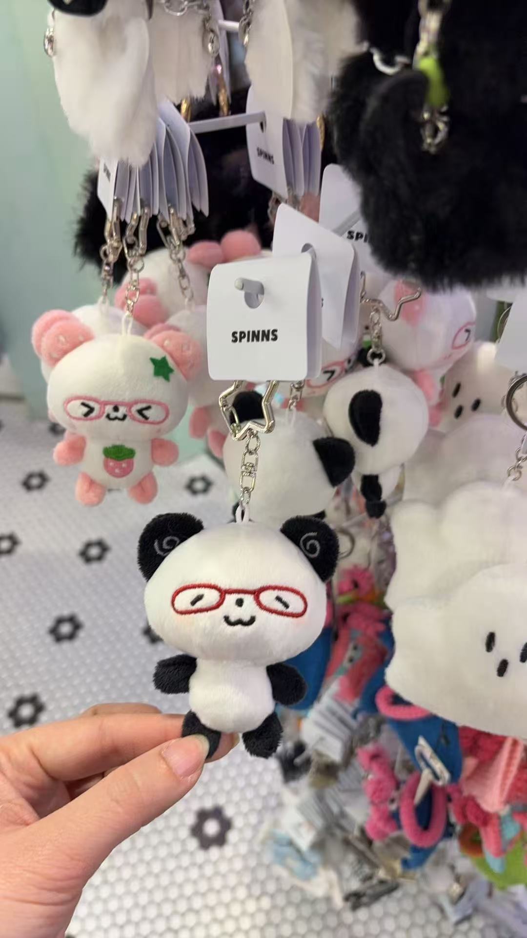 0323 熊猫红色眼镜 毛绒挂件 