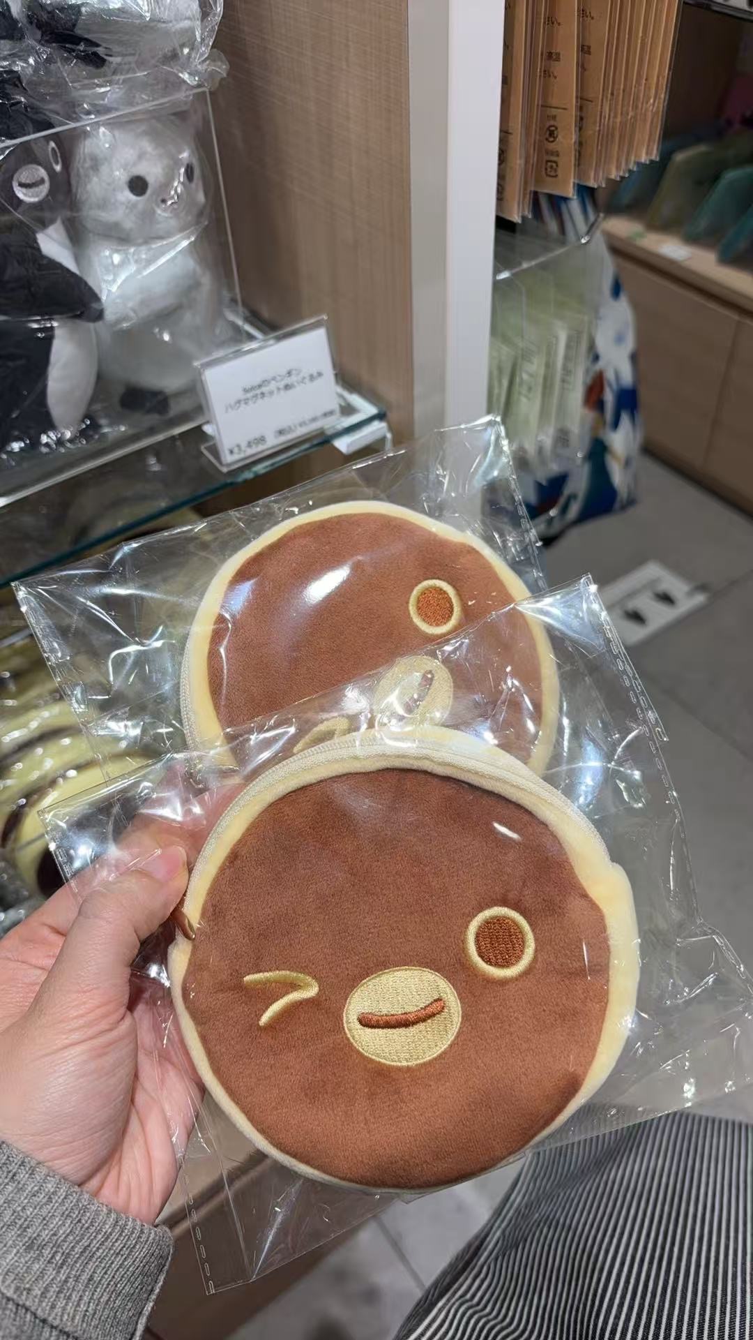 0327 Suica 企鹅松饼/铜锣烧造型毛绒小包