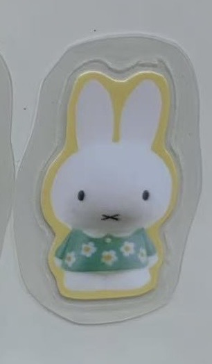 0328 米菲 绿色花衣服指套模型