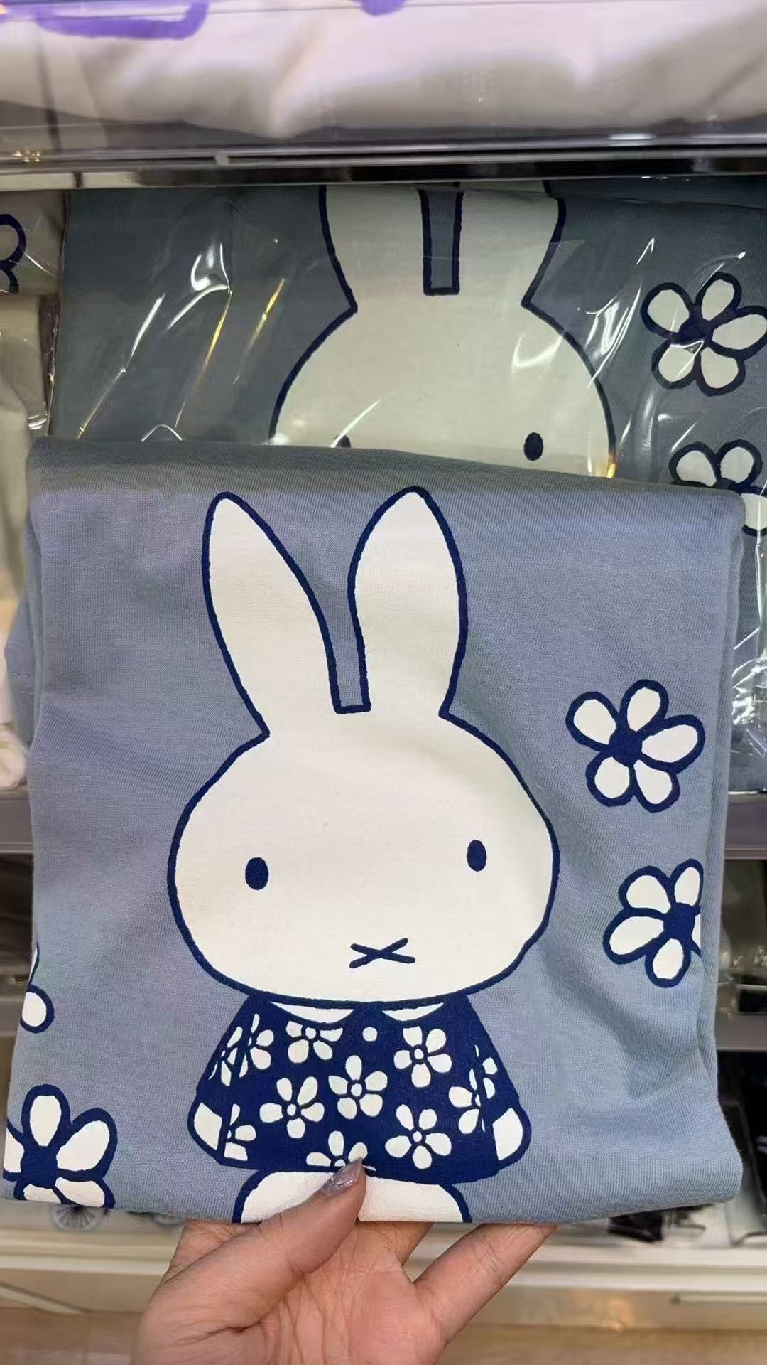 0404 48汇 米菲蓝色T白色花朵 半袖 均码