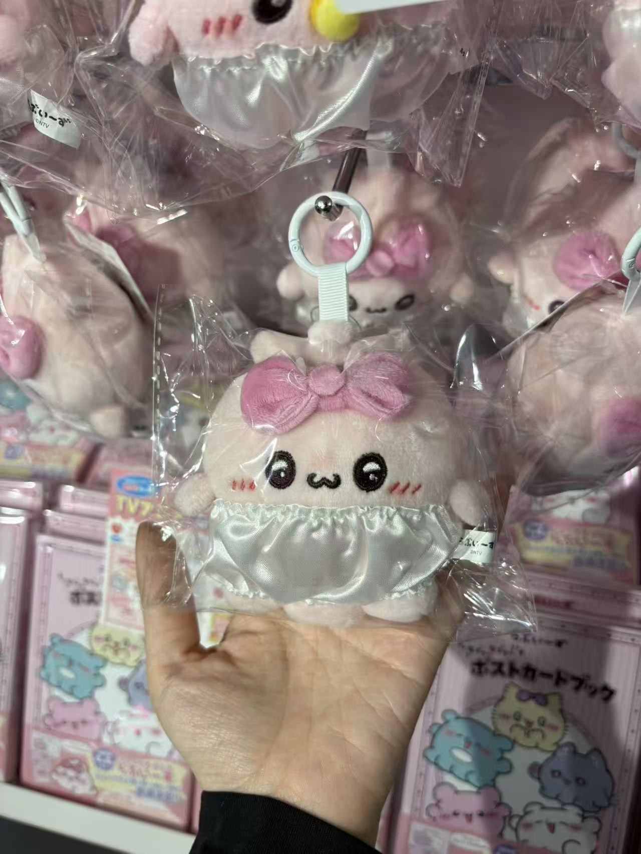 48汇0413 ​​Loveez小章鱼粉色蝴蝶结白色裤子毛绒挂件​​