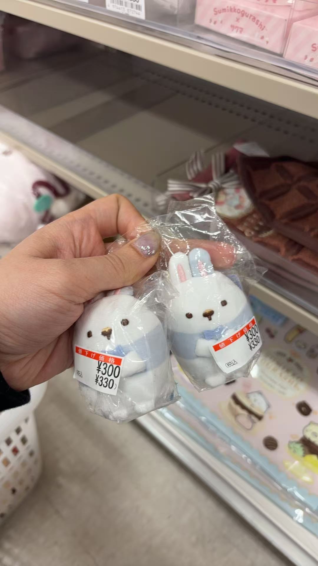 0411 3x公司 白色小兔子 毛绒手玉