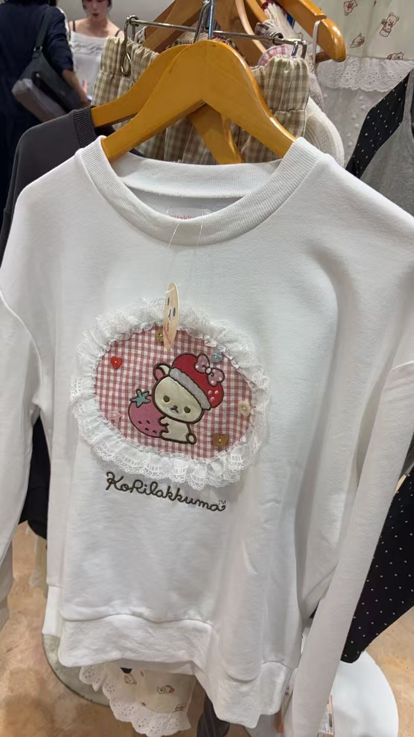 0412 轻松熊白色蕾丝熊妹上衣 