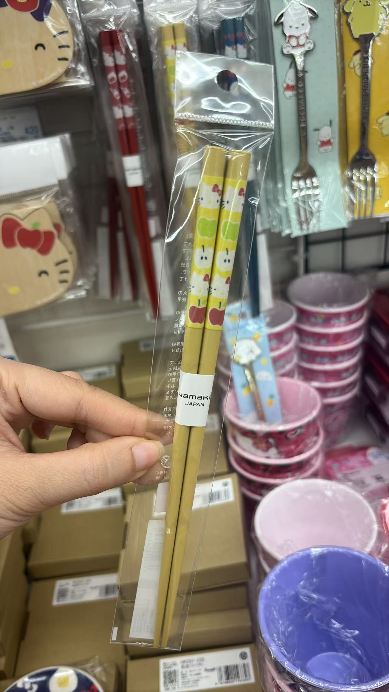 0420 折扣店 三丽鸥kitty苹果 暗黄色筷子