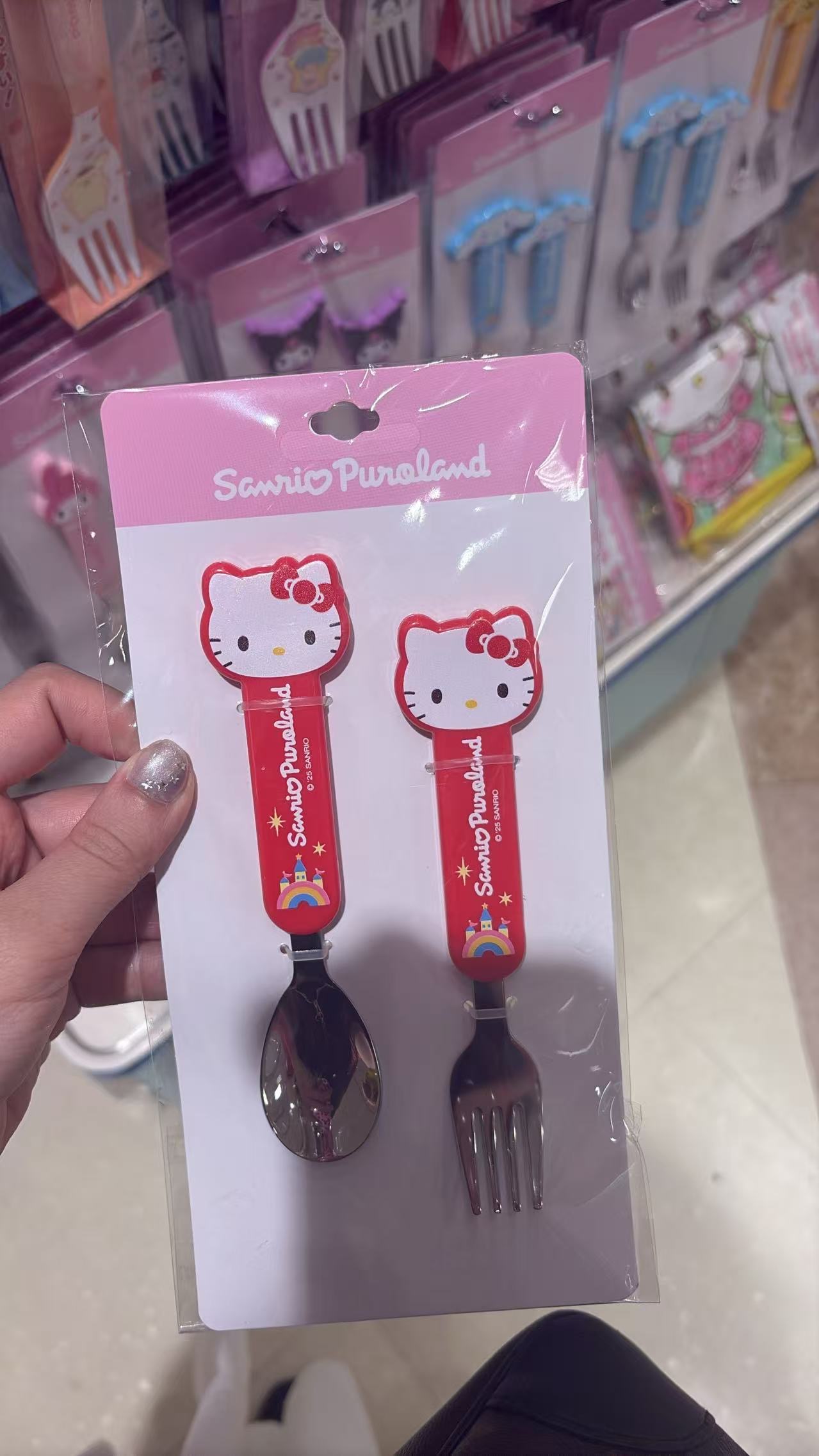 0515 三丽鸥彩虹乐园限定Hello Kitty餐具套装