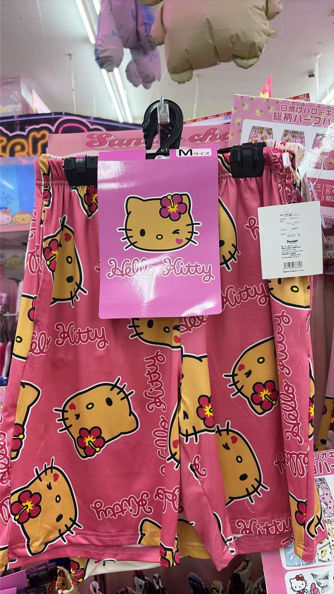 0523 三丽鸥 黑皮k t深粉色家居短裤冷感M码