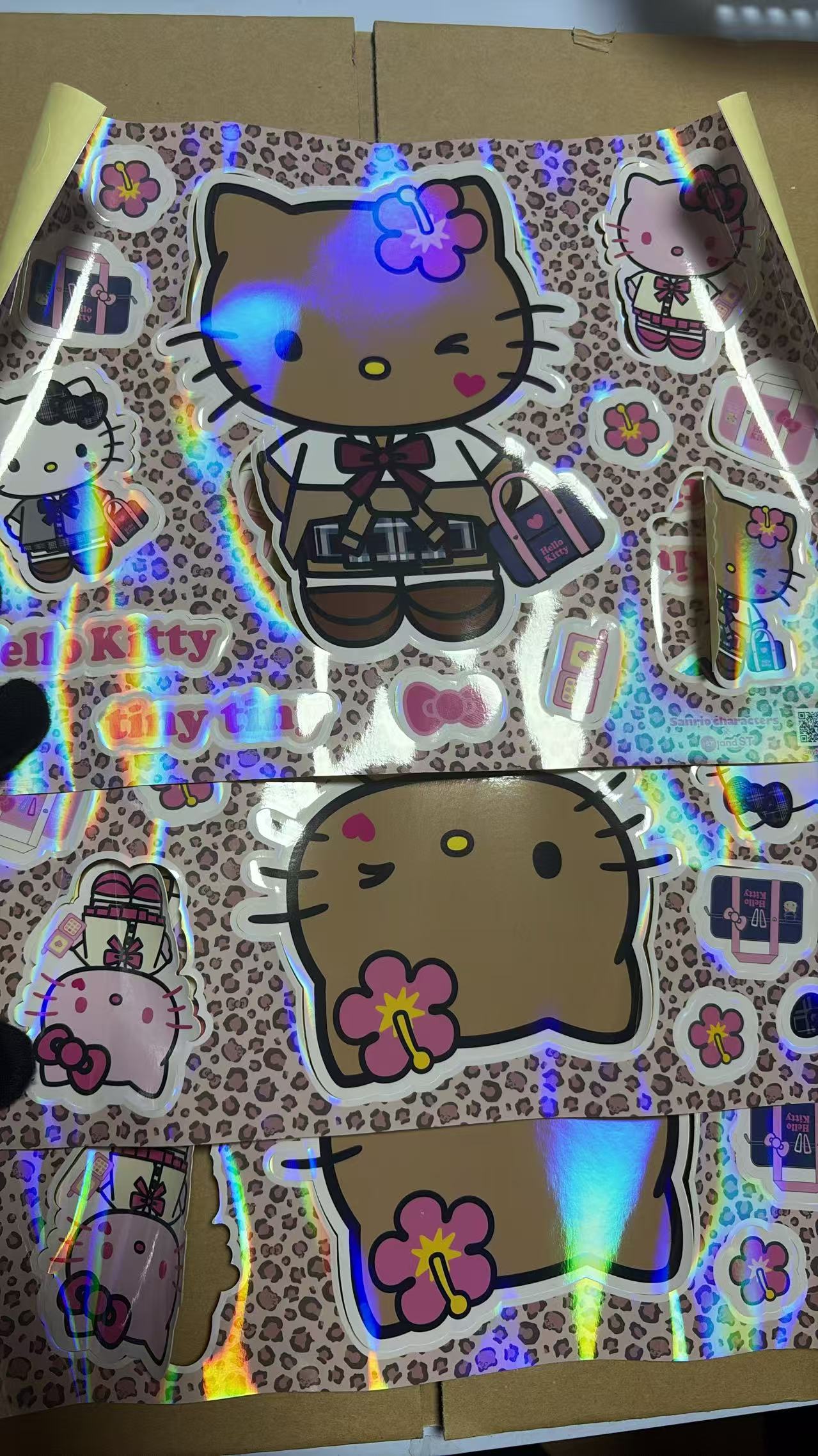 0623三丽鸥 巨大贴纸3张装（长25左右宽15左右）