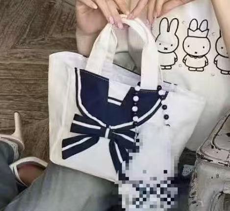 0801 48汇 米菲 miia联名白色手提包