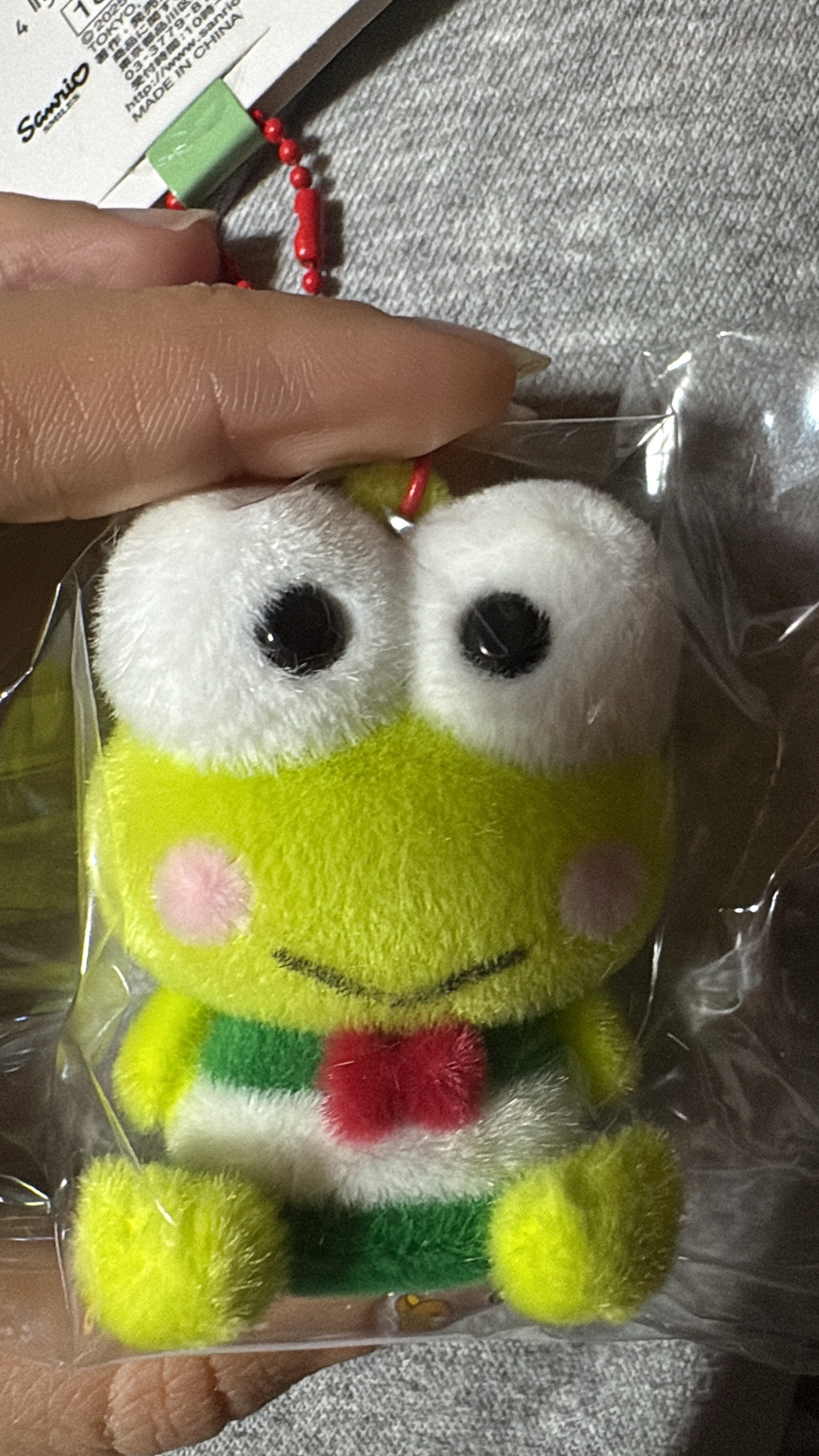 三丽鸥青蛙植绒挂件