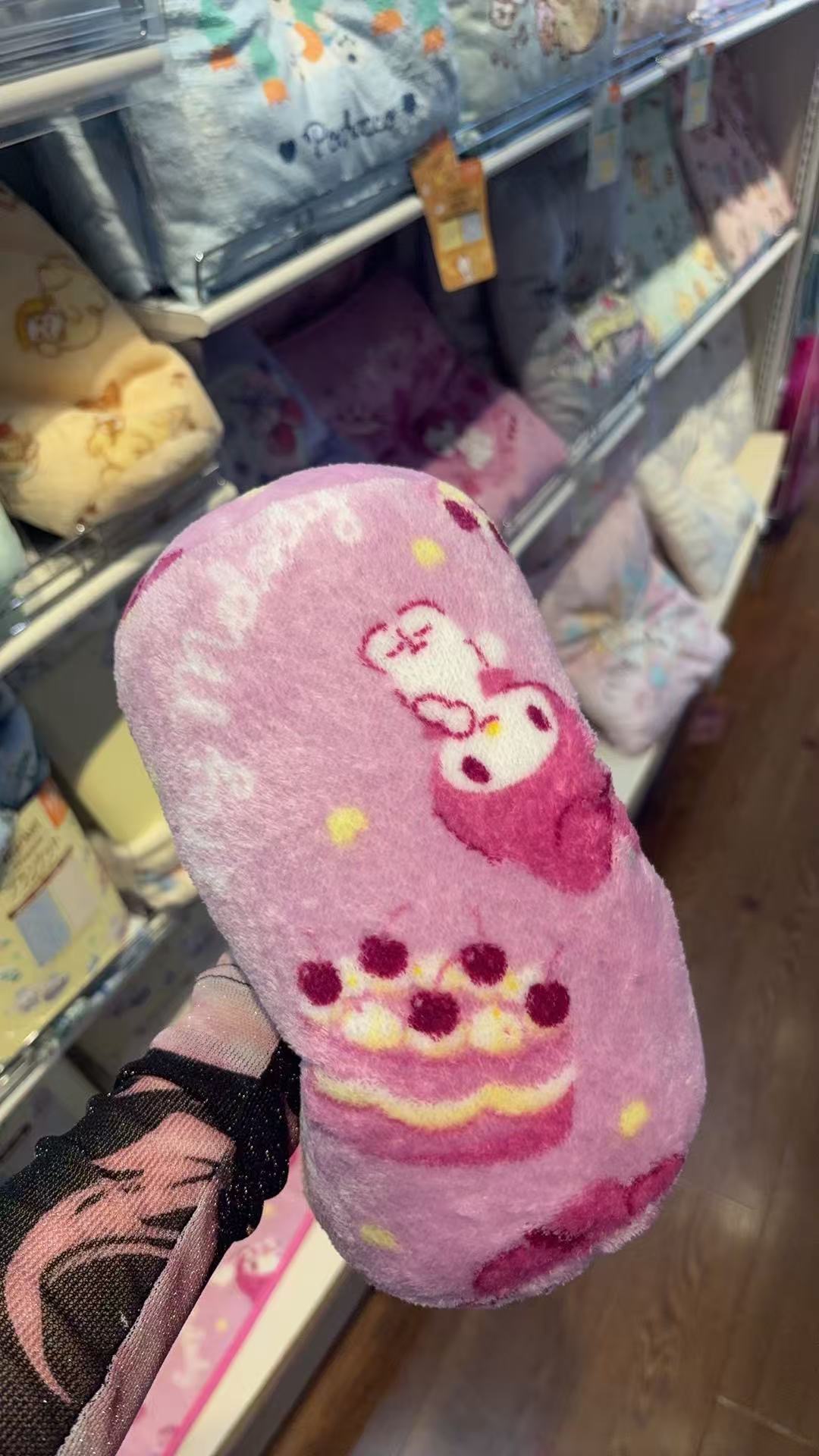 0911 百元店 三丽欧 美乐蒂枕头 玫粉色 