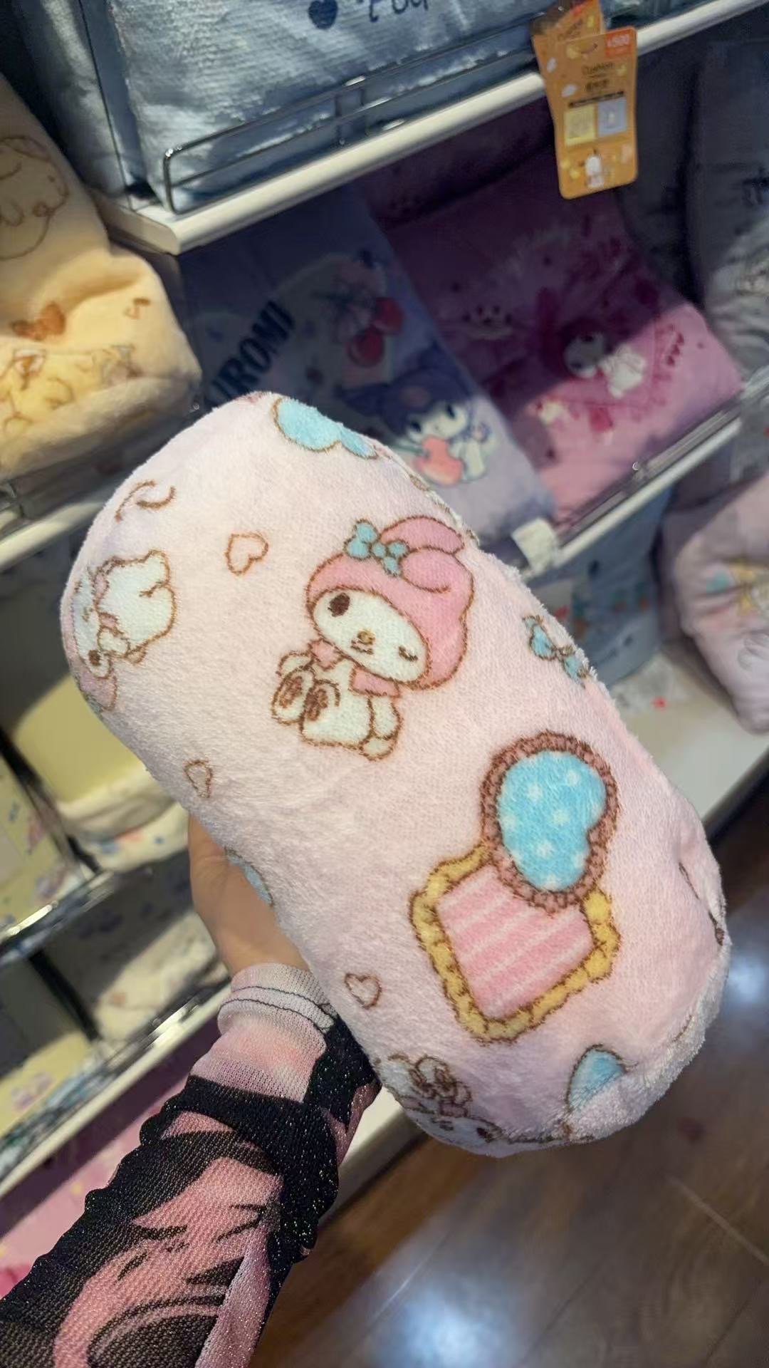 0911 百元店 三丽欧 美乐蒂 枕头