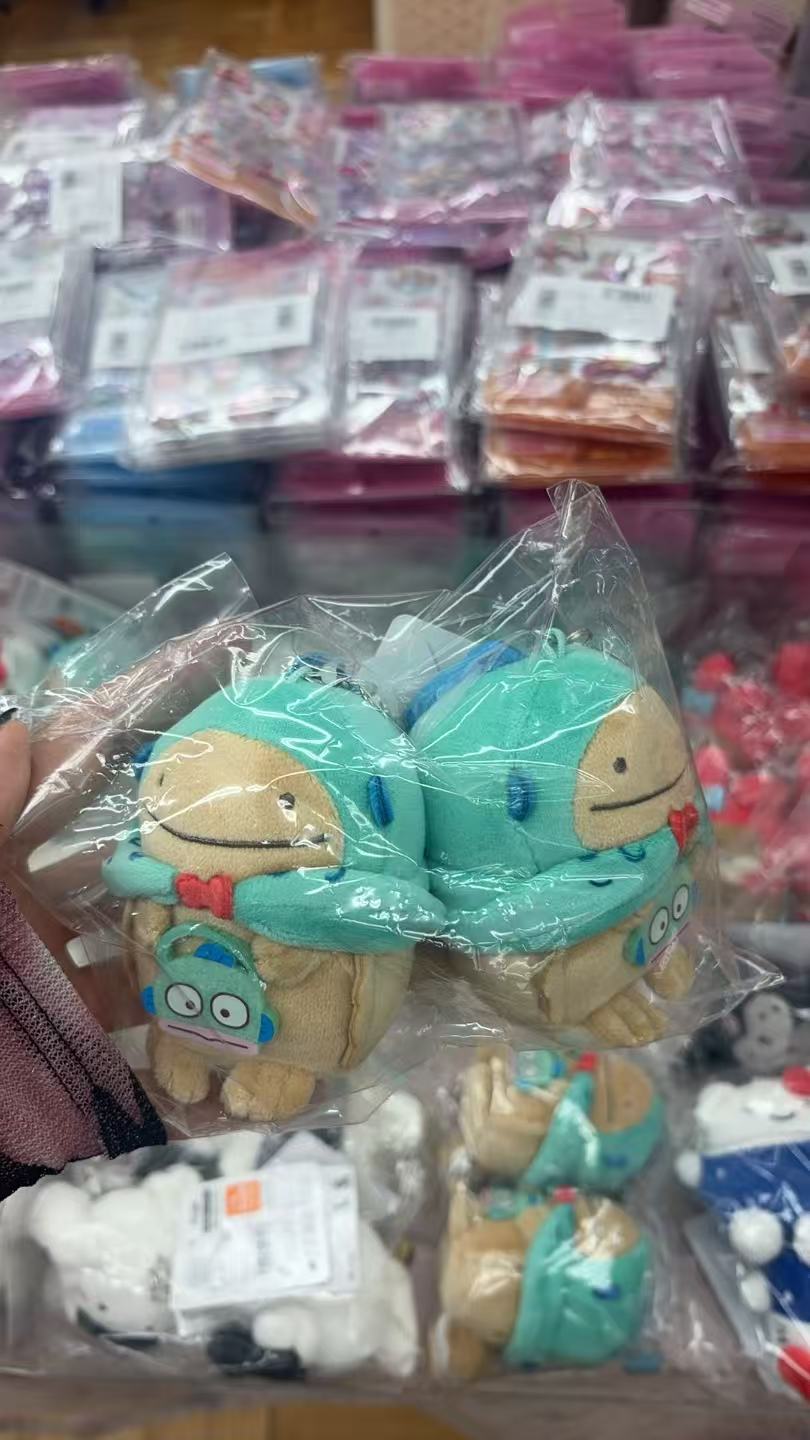 0912 折扣店 三丽欧联名 丑鱼 毛绒挂件 
