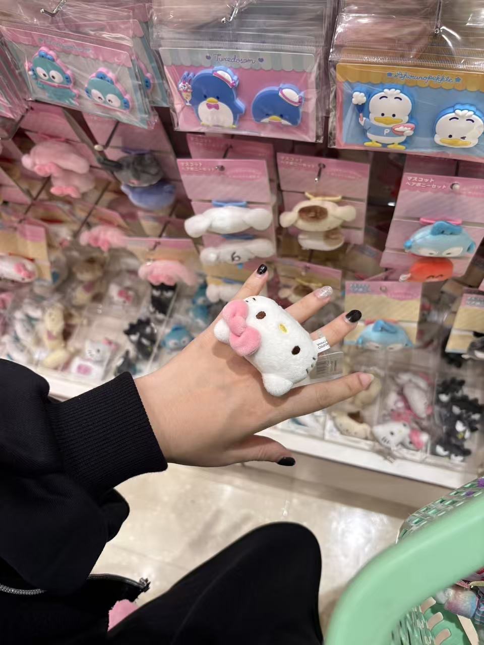 0913 48汇 三丽鸥 kt毛绒戒指