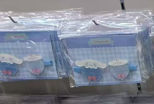 0913 48汇 三丽欧 玉桂狗 一对 发夹 