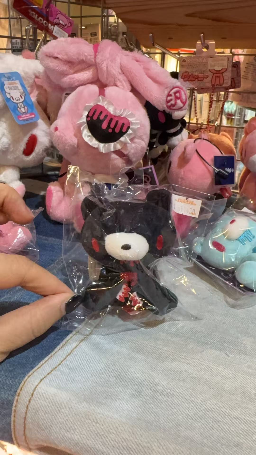 0917 暴力熊 黑色 坐姿 毛绒