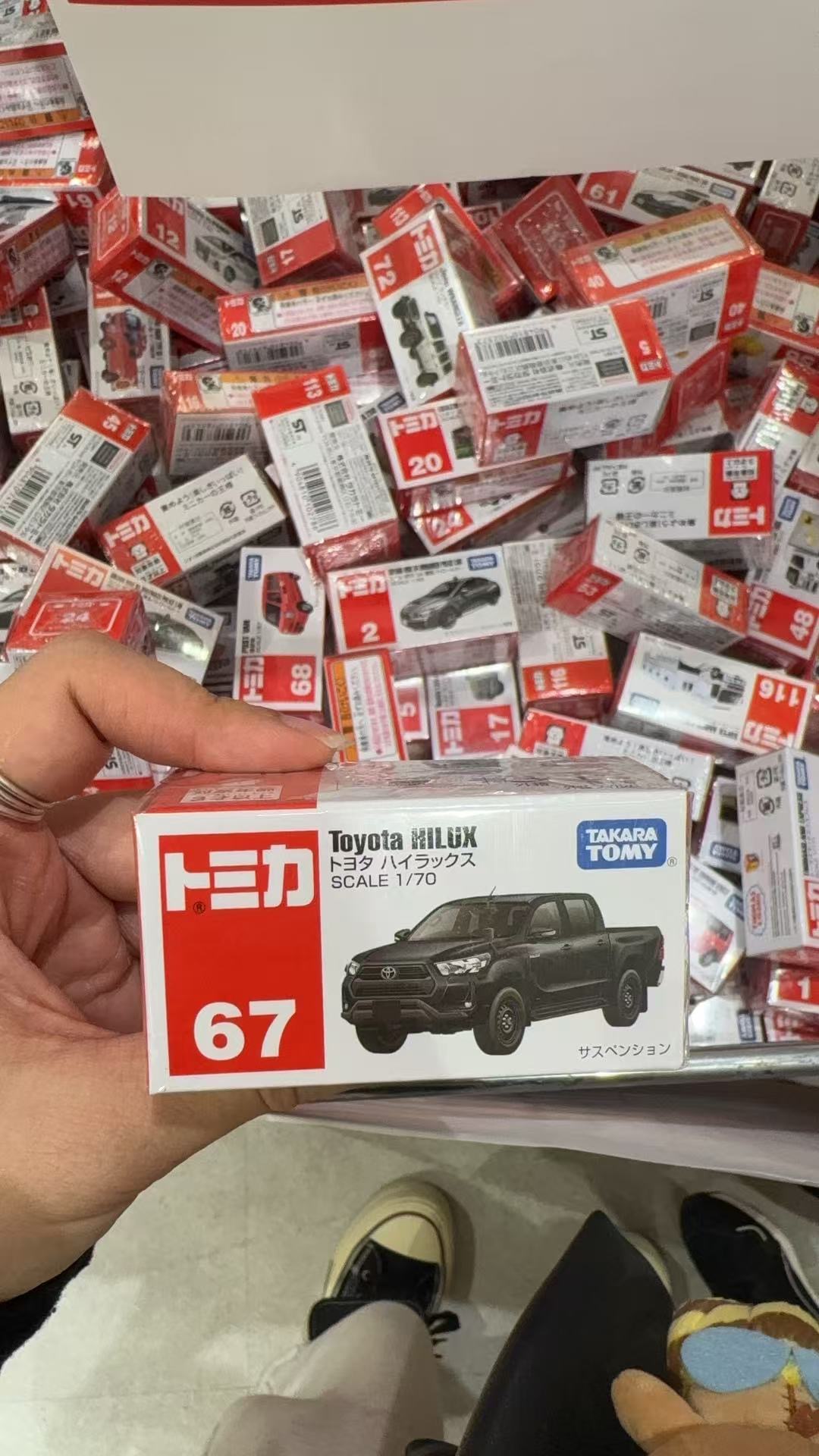 0919 特价 多美卡 黑色丰田车 67号