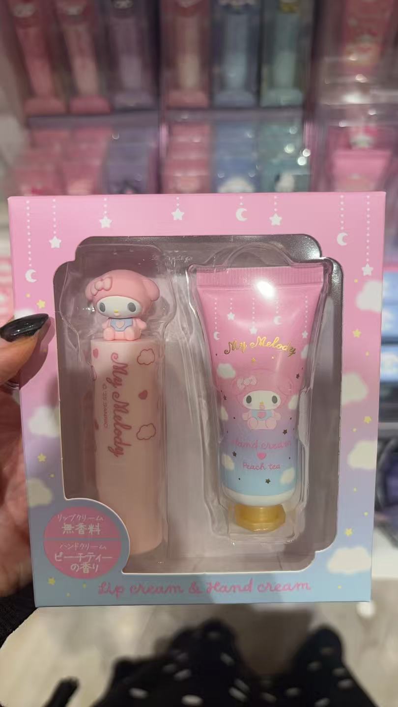 0927 折扣店 三丽鸥 护手霜唇膏套装 美乐蒂 提前预热