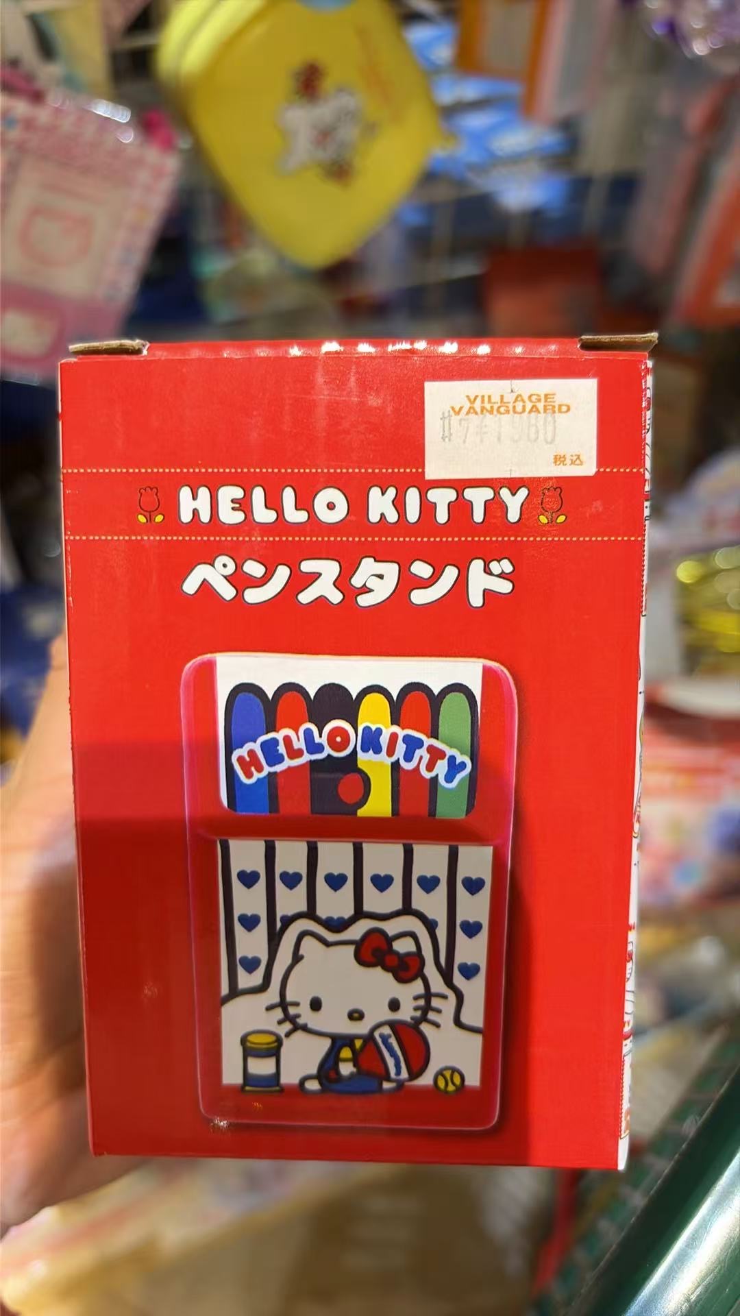 1002 三丽鸥 Hello Kitty 复古笔筒5折