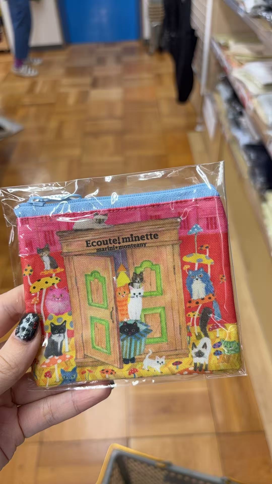 1015 折扣店 Ecoute! minette童话猫咪拉链小零钱包